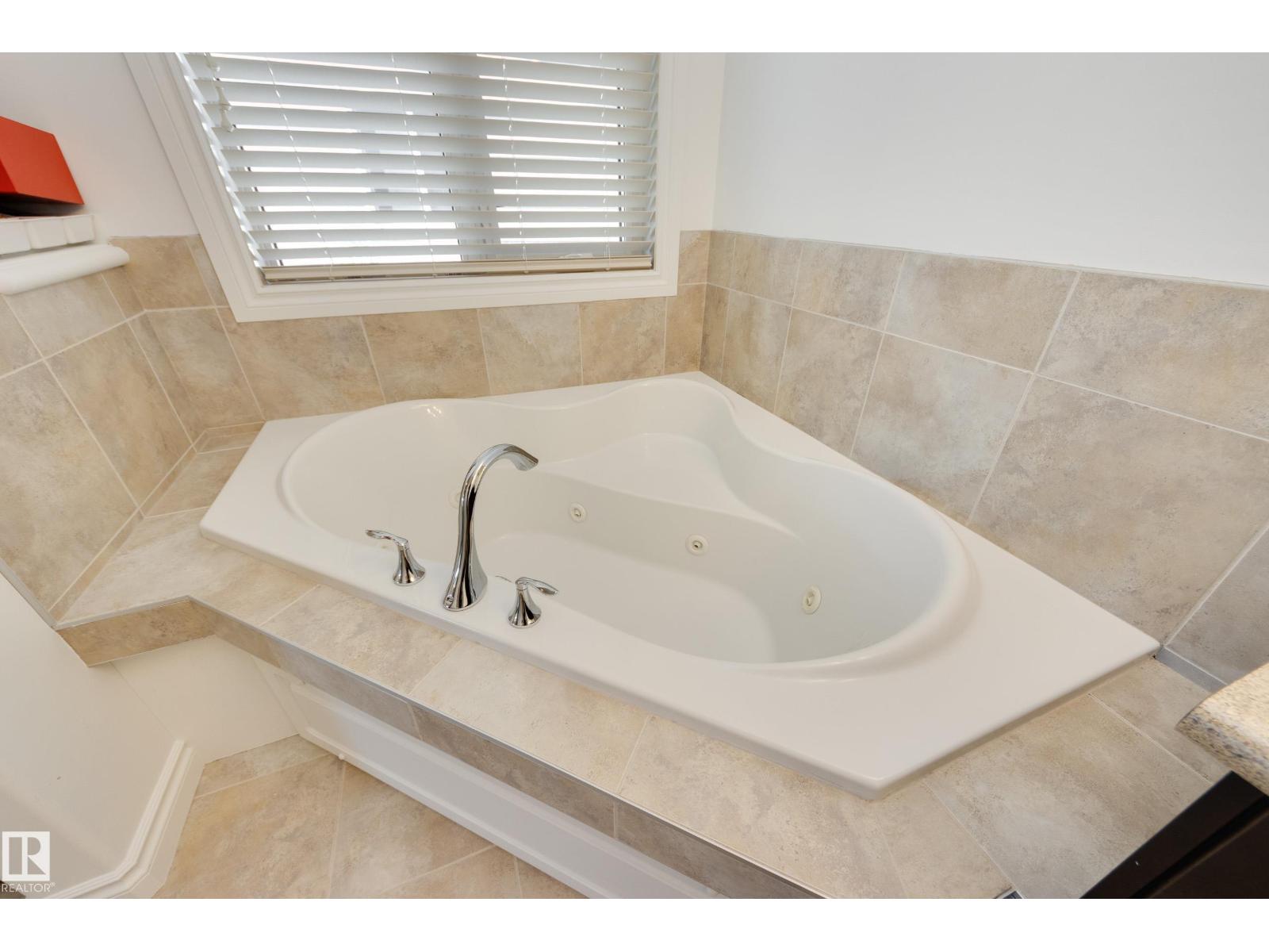 835 ARMITAGE WD NW - 26