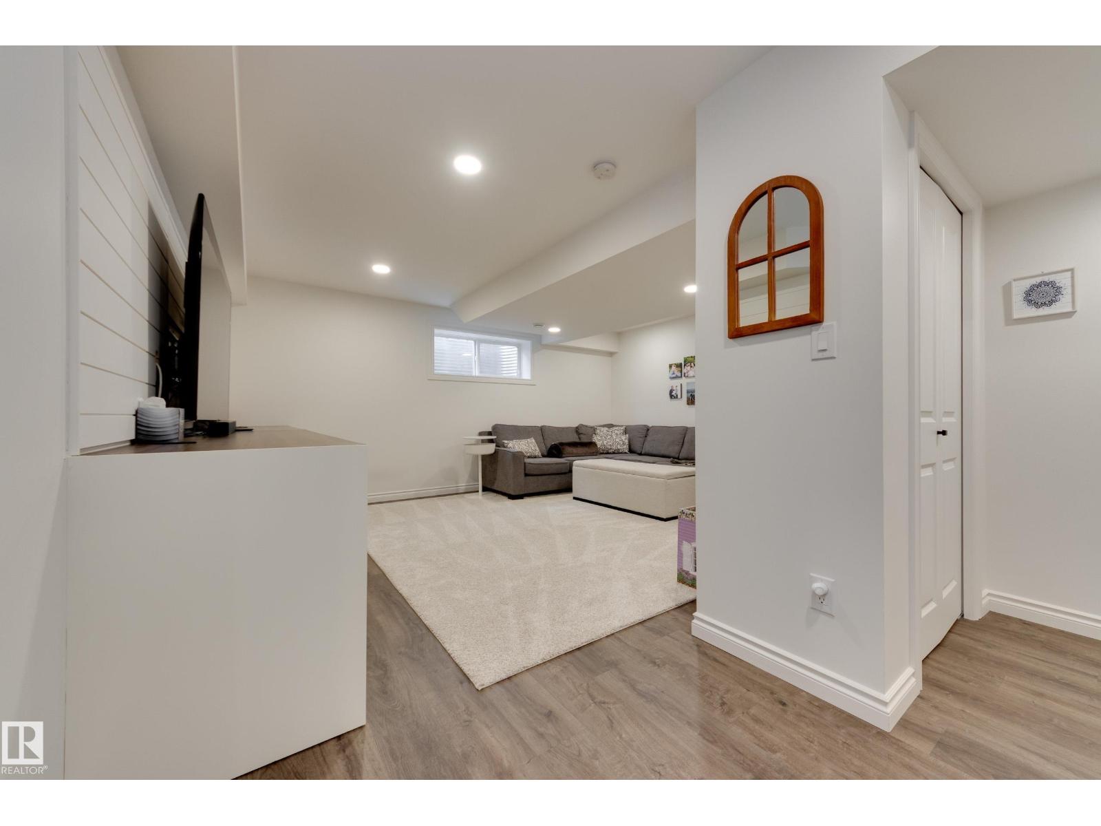 835 ARMITAGE WD NW - 34
