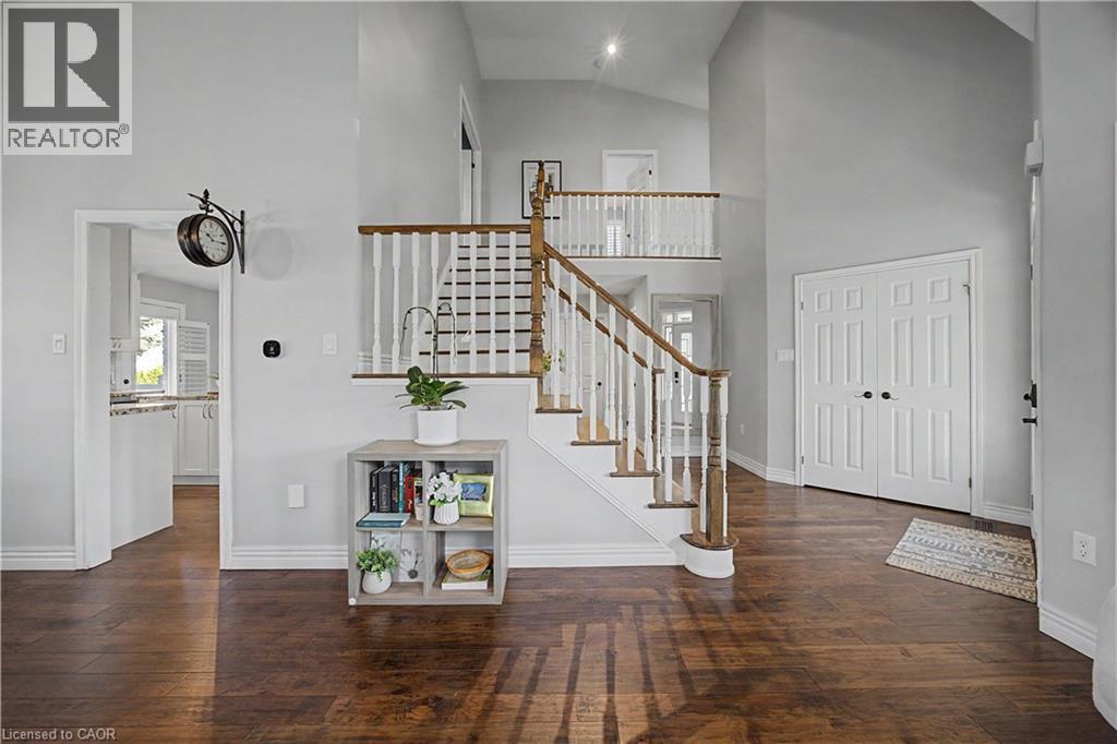34 HIGHBURY Drive - 8