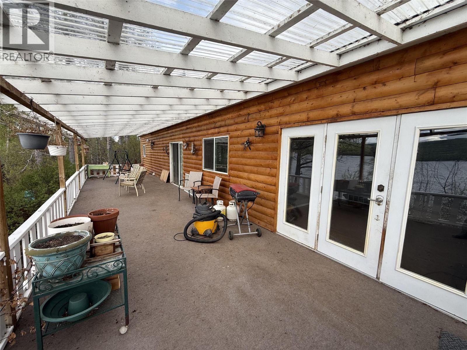 6978 Moberly Lake Road S - 6