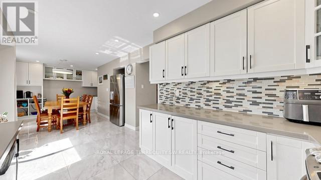 115 MICMAC CRESCENT - 12