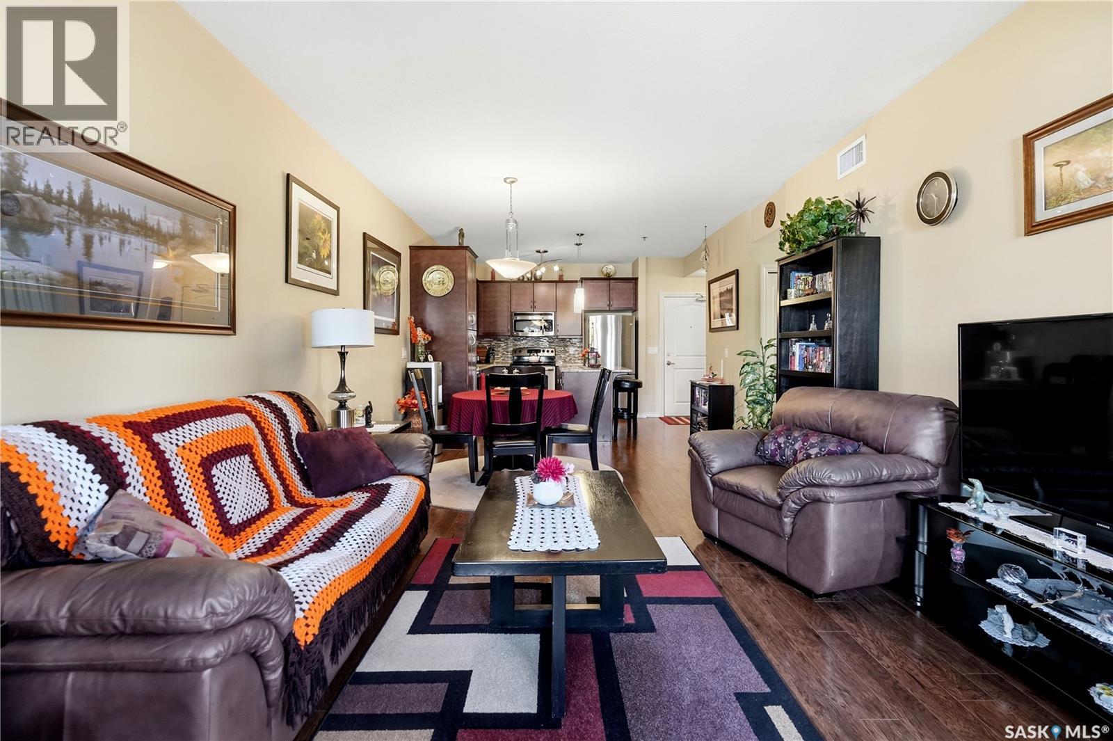#110 2160 Heseltine ROAD - 14