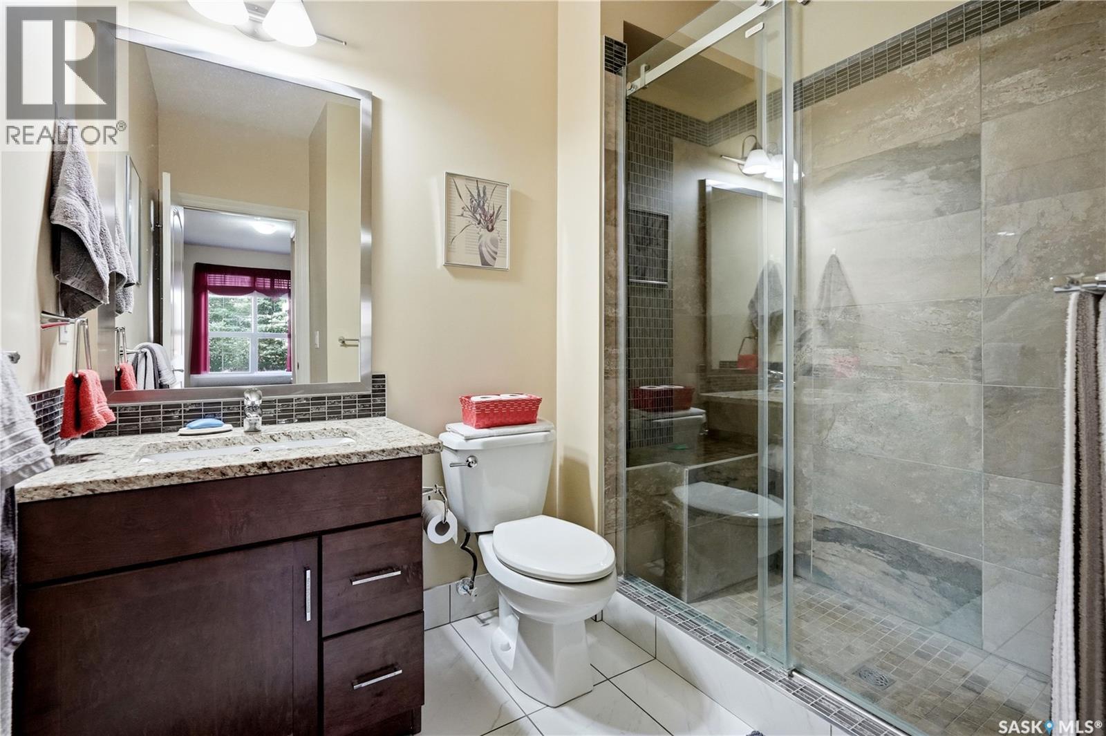 #110 2160 Heseltine ROAD - 22