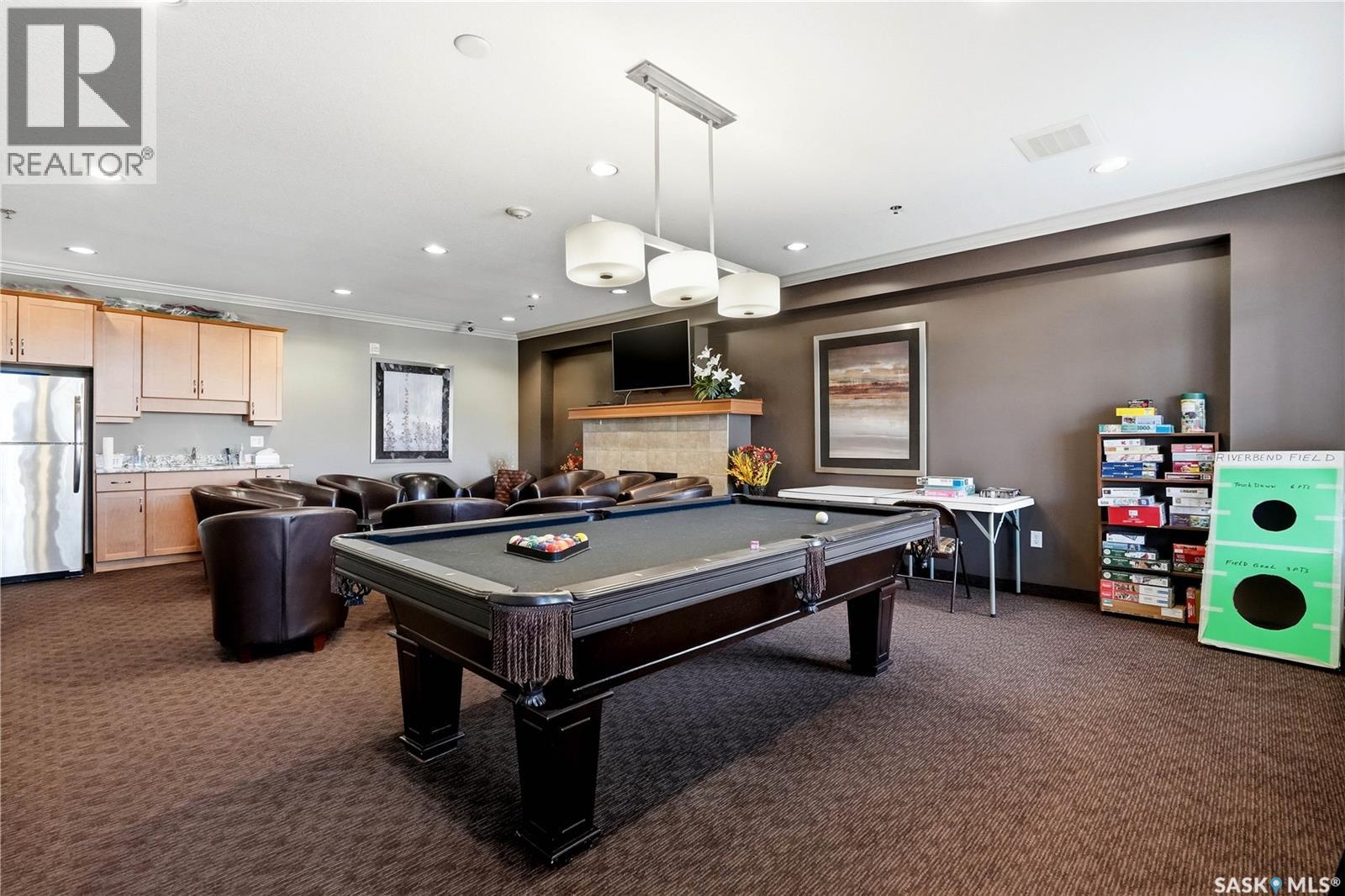#110 2160 Heseltine ROAD - 32