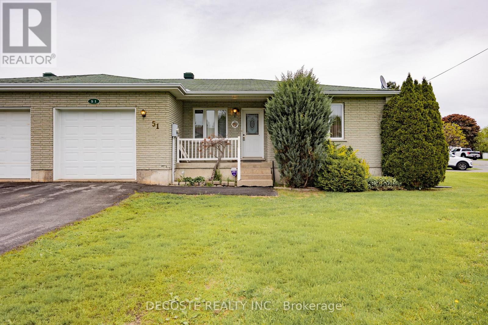 51 SANDFIELD AVENUE N - 25