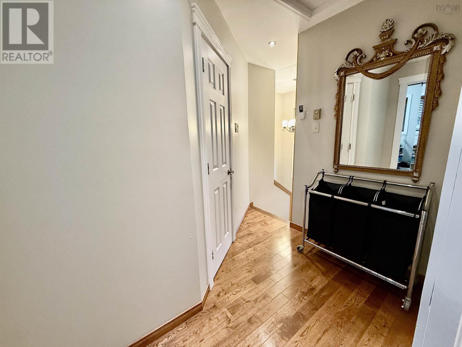 7 Venice Court - 22