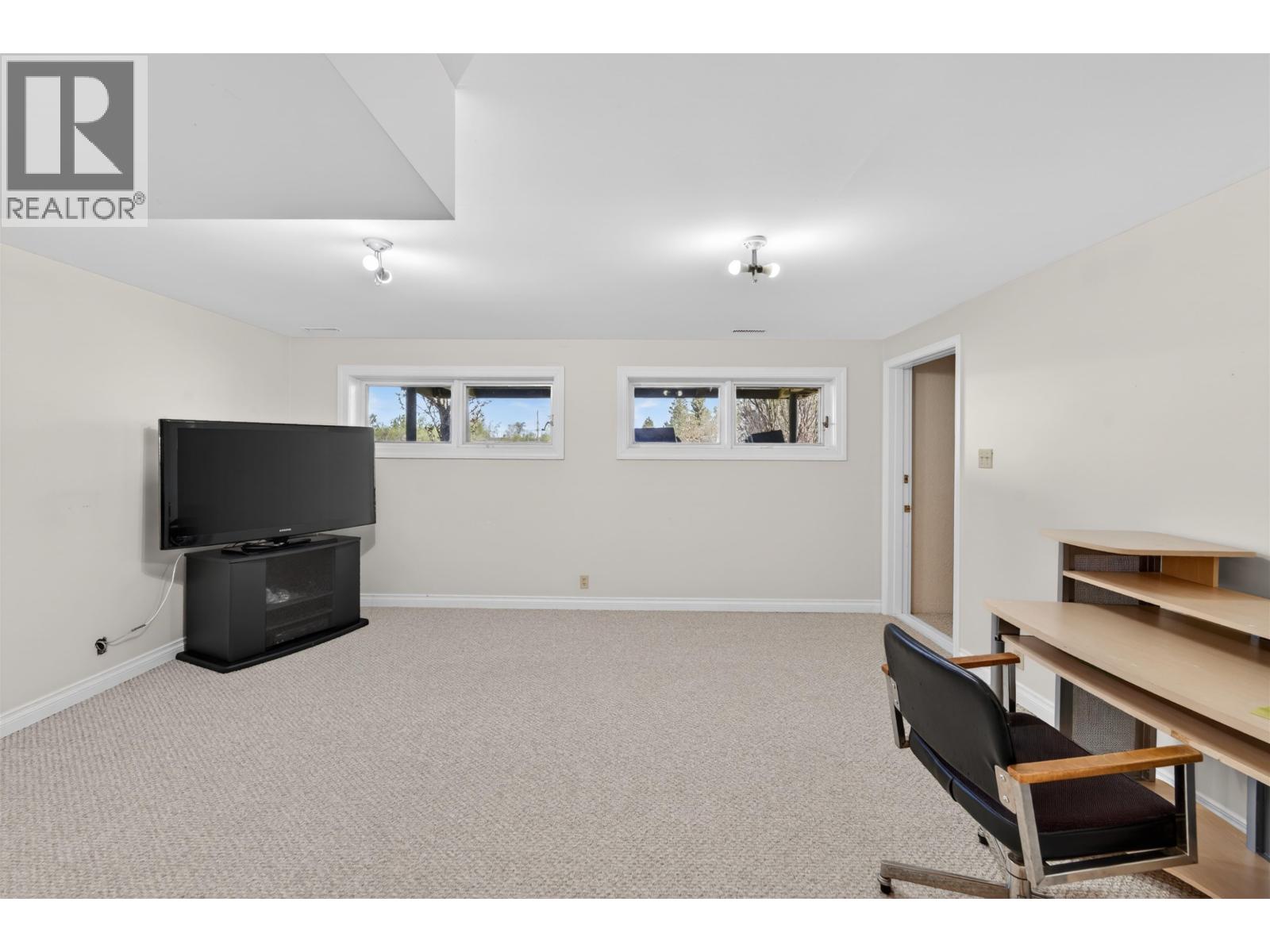 6179 AIRPORT ROAD - 20