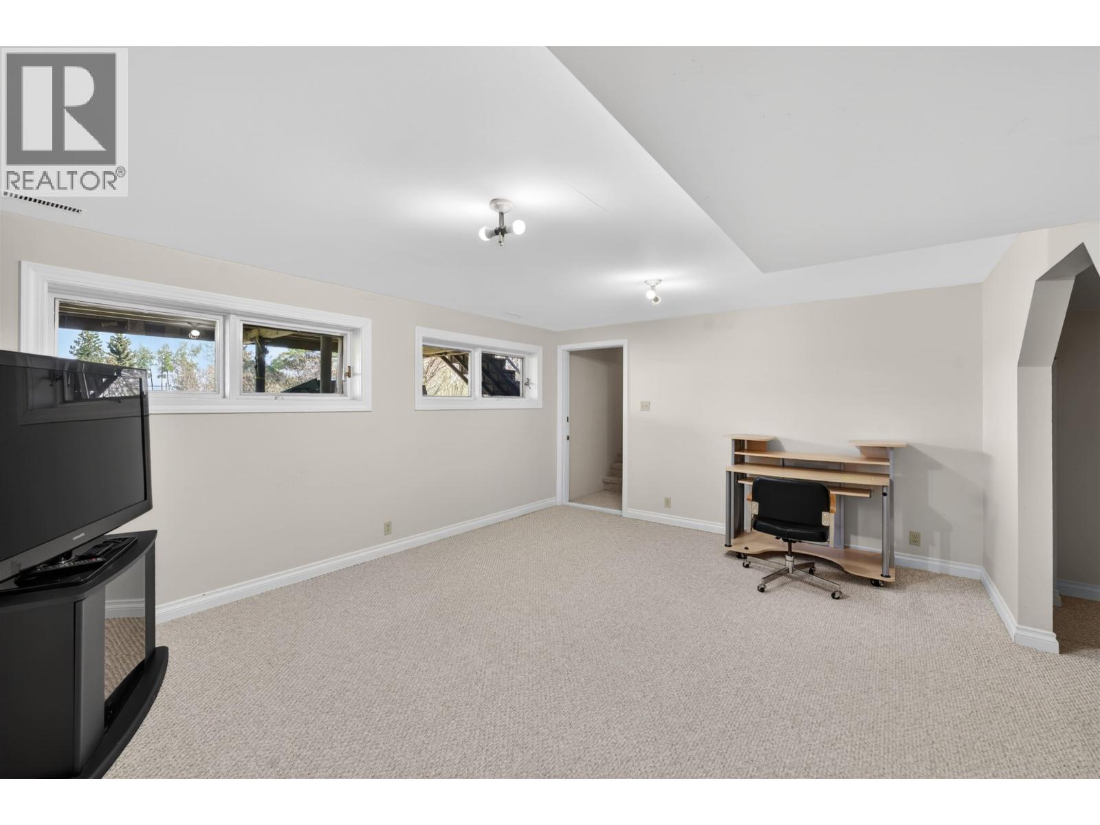 6179 AIRPORT ROAD - 21