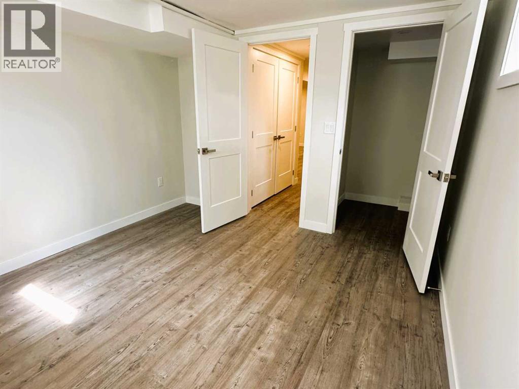 438 Charlotte Street — photo 23