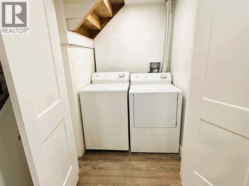 438 Charlotte Street — photo 15