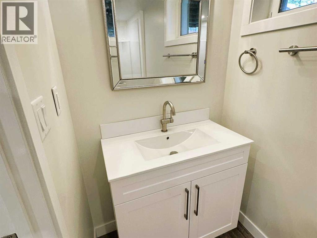 438 Charlotte Street — photo 6