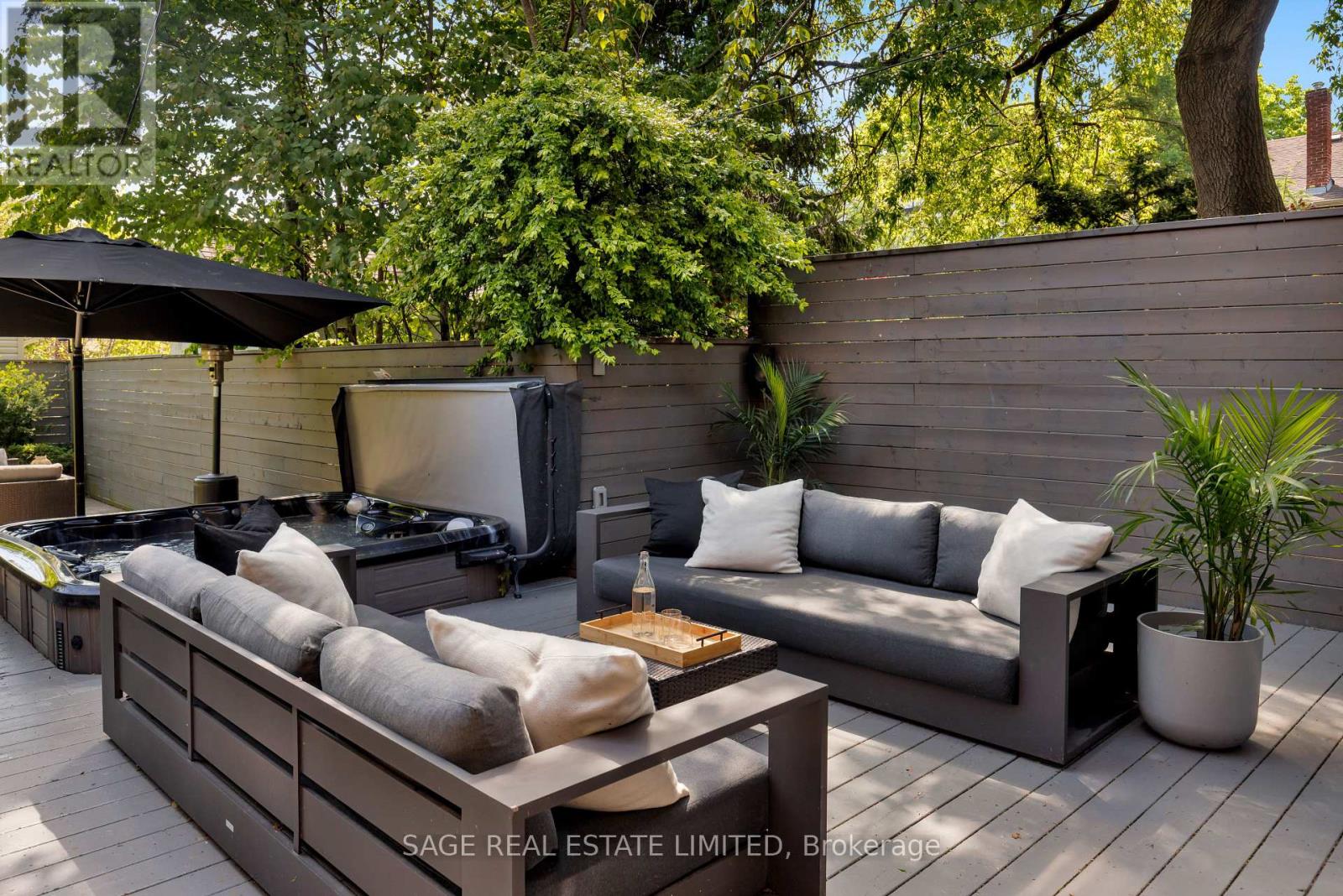 979 BROADVIEW AVENUE - 19