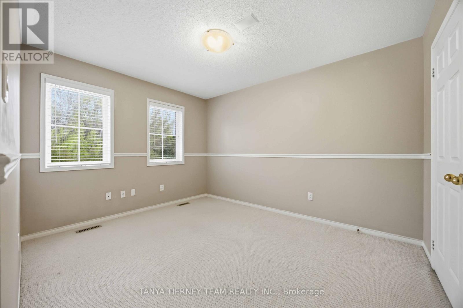 75 ROBERT ATTERSLEY DRIVE E - 42