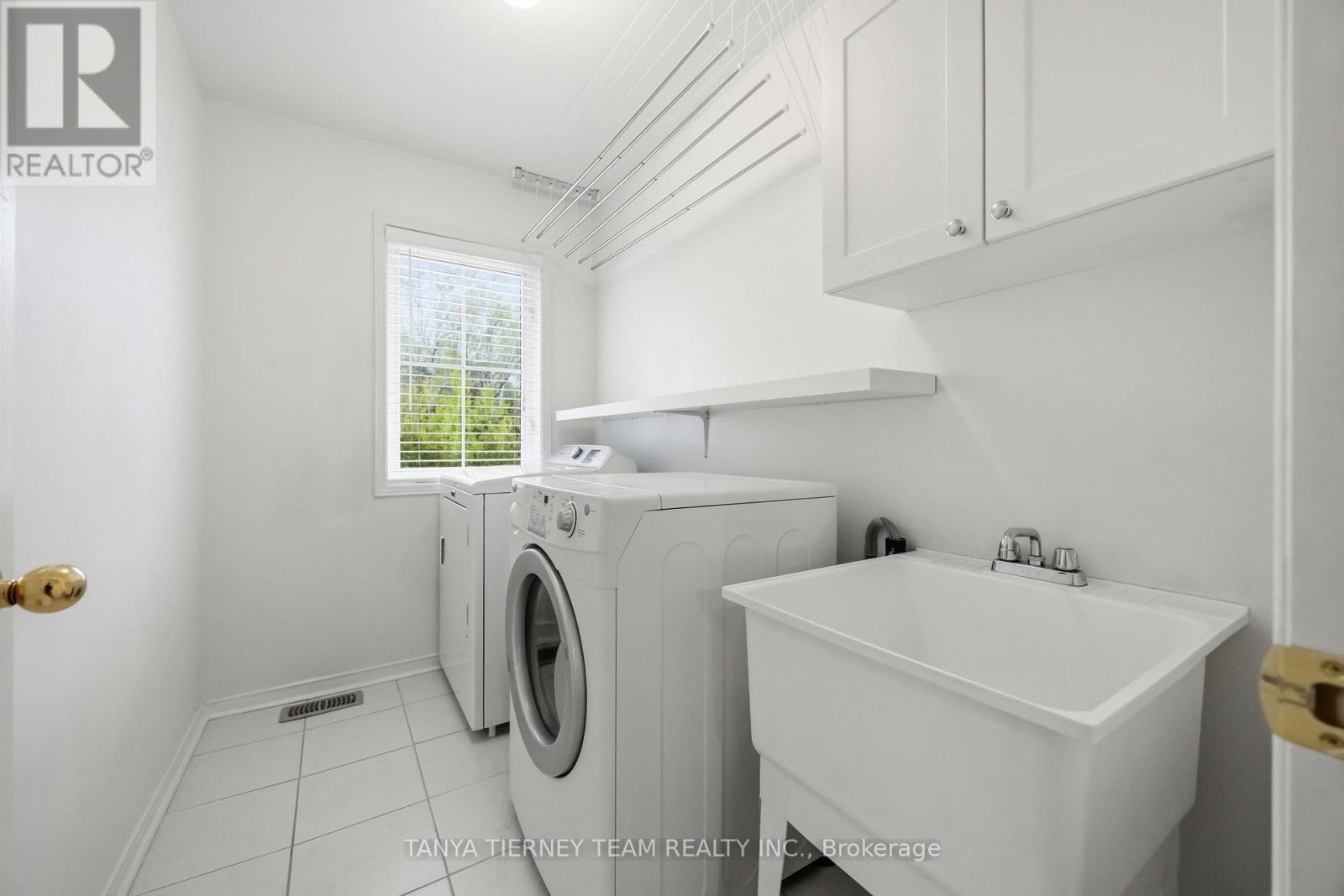75 ROBERT ATTERSLEY DRIVE E - 45