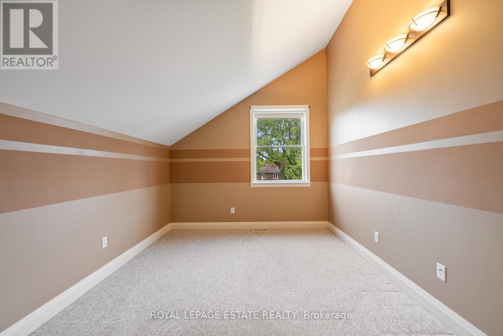 601 PHARMACY AVENUE - 28
