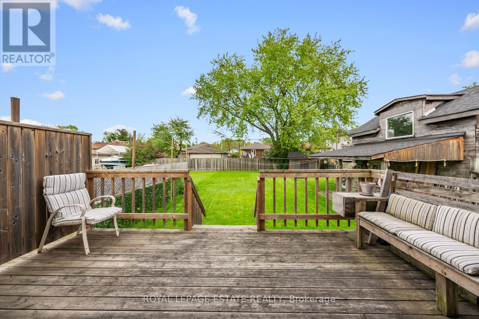 601 PHARMACY AVENUE - 39
