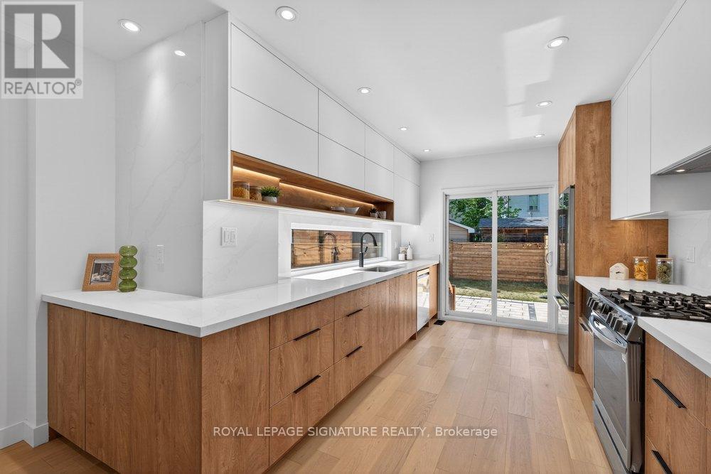 228 QUEENSDALE AVENUE - 15