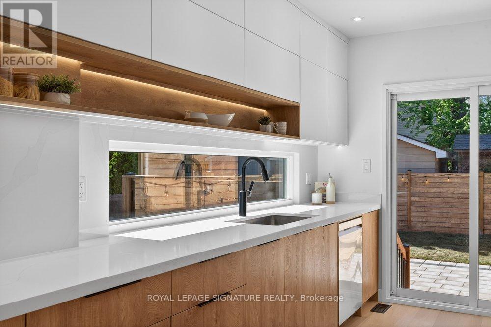 228 QUEENSDALE AVENUE - 17
