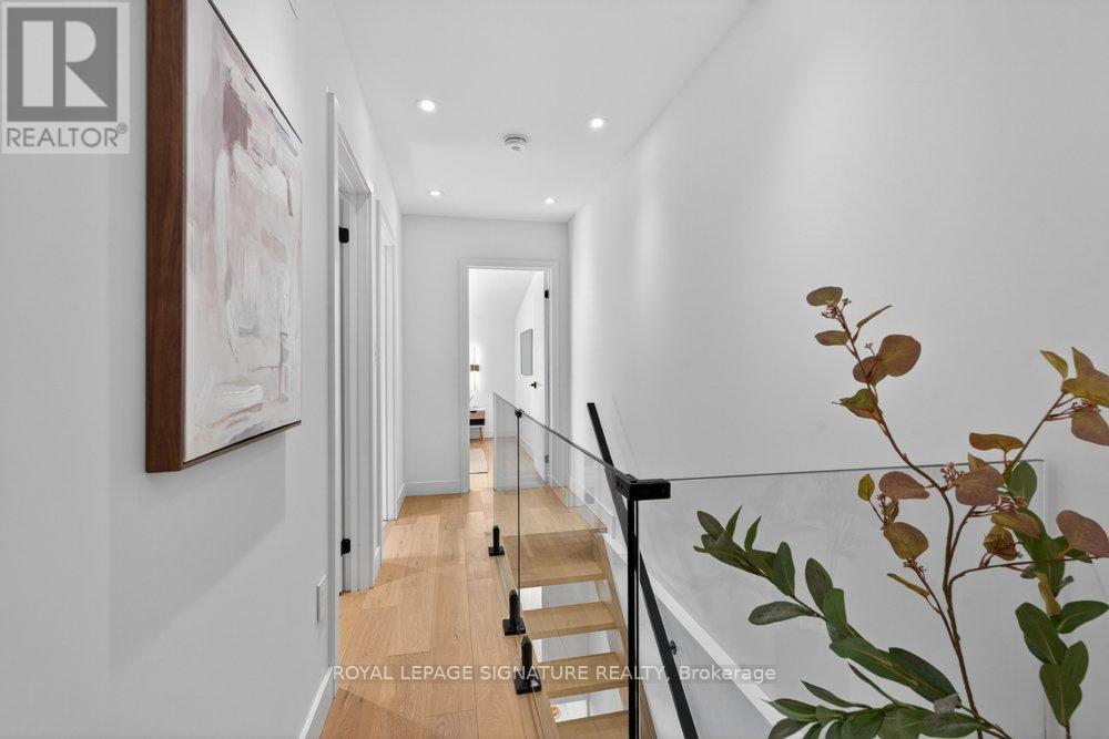 228 QUEENSDALE AVENUE - 25