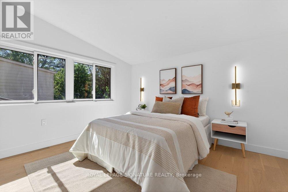 228 QUEENSDALE AVENUE - 26
