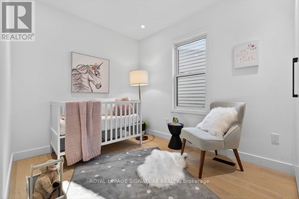 228 QUEENSDALE AVENUE - 31