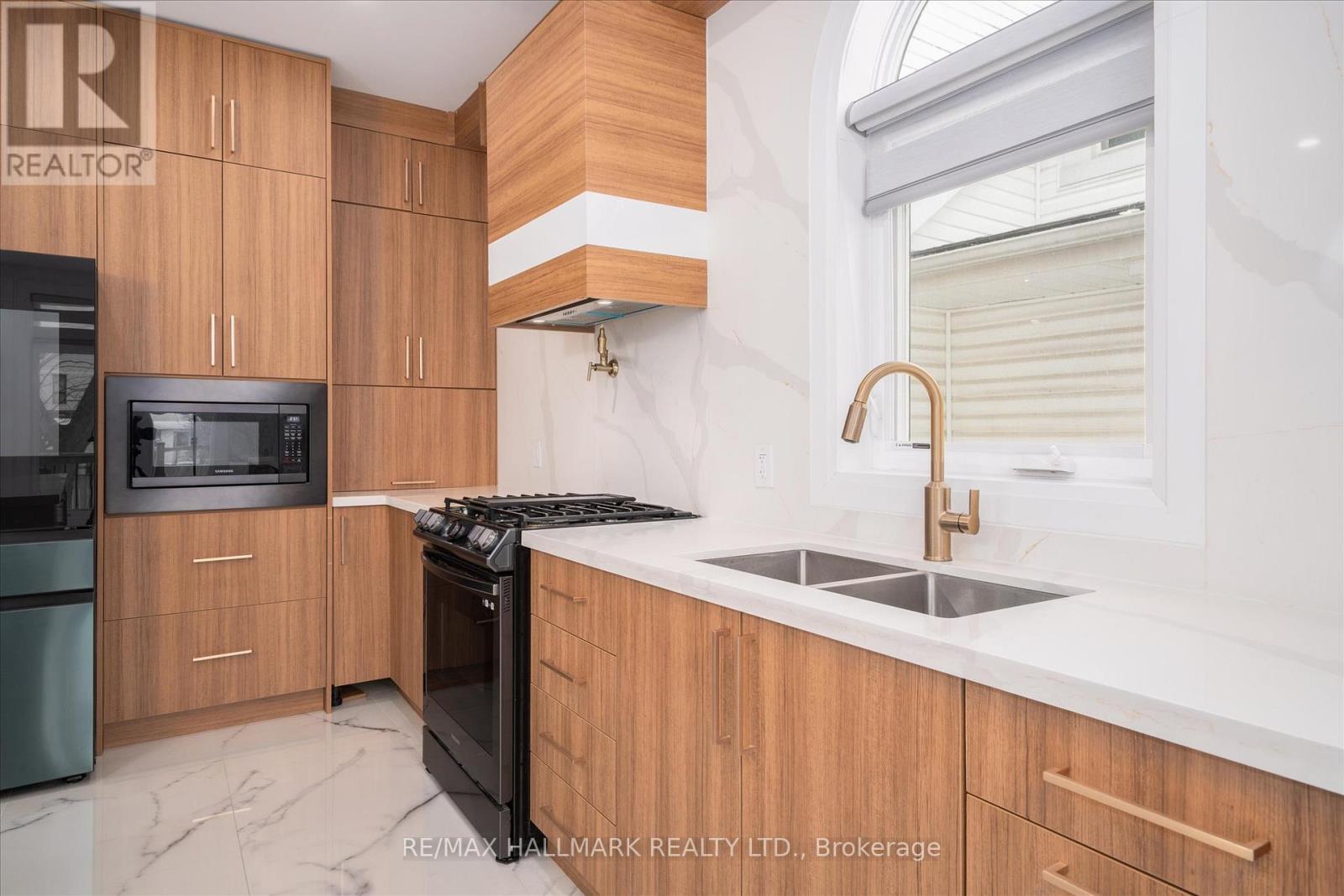 83 KALMAR AVENUE - 13