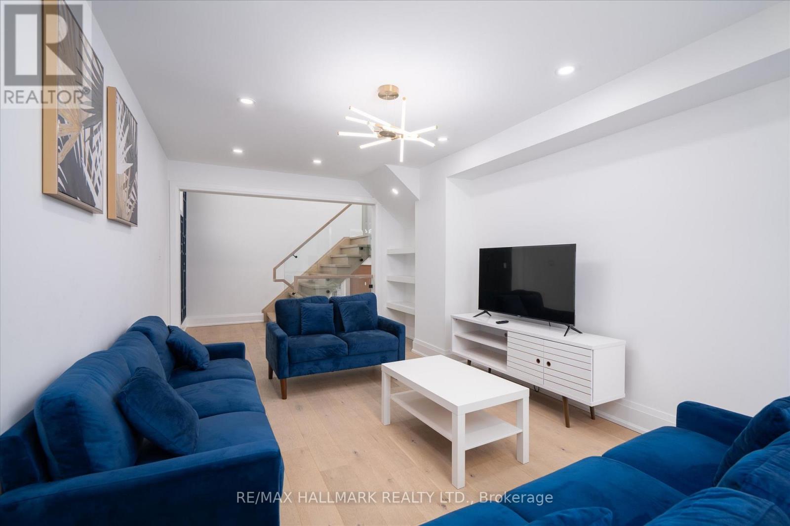 83 KALMAR AVENUE - 21