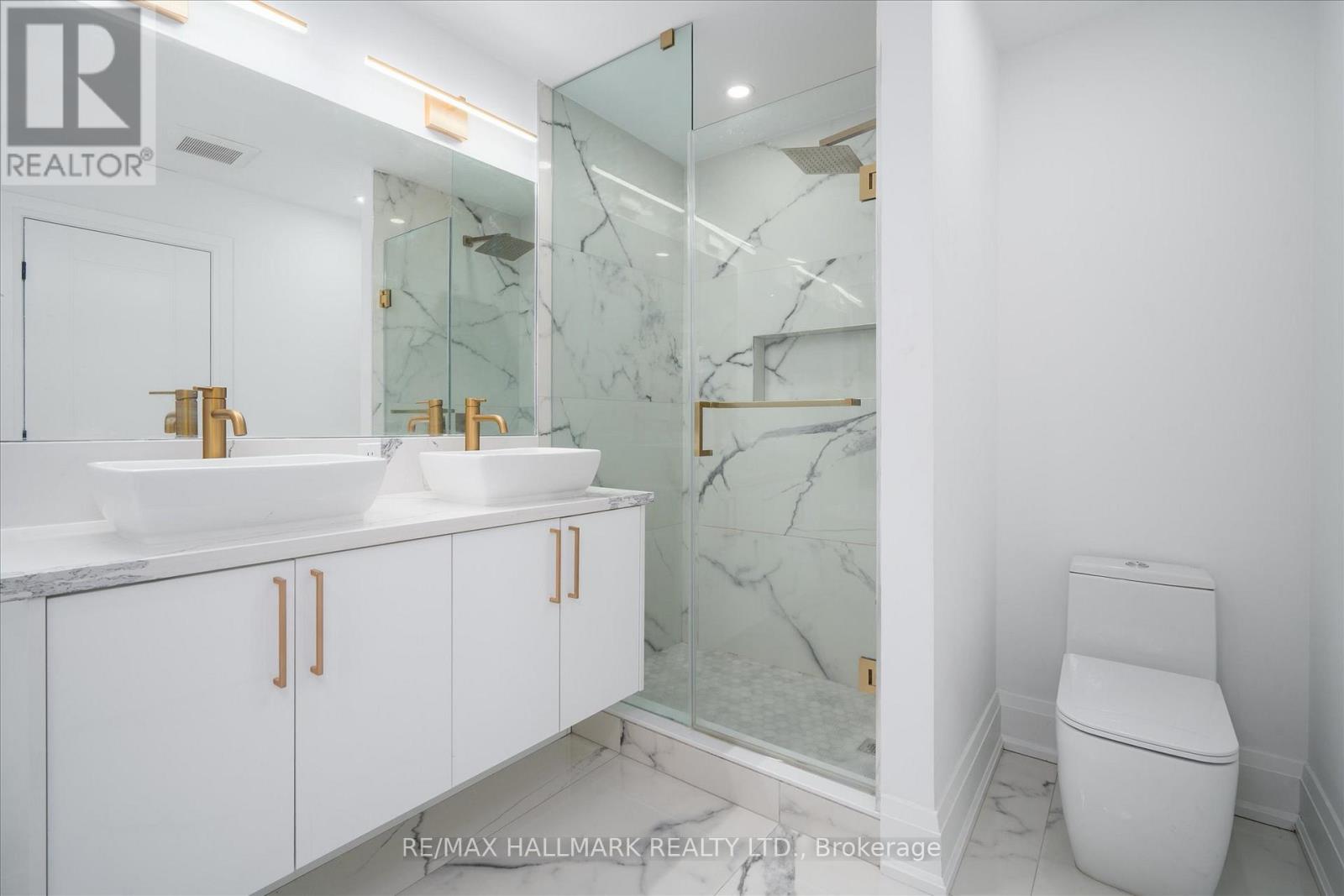 83 KALMAR AVENUE - 26