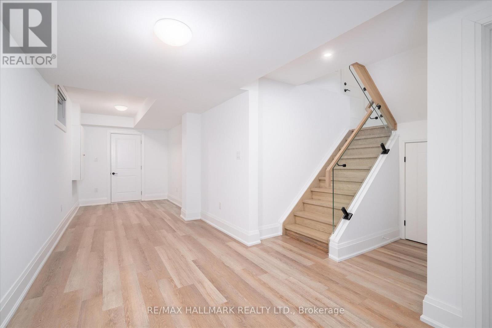 83 KALMAR AVENUE - 37