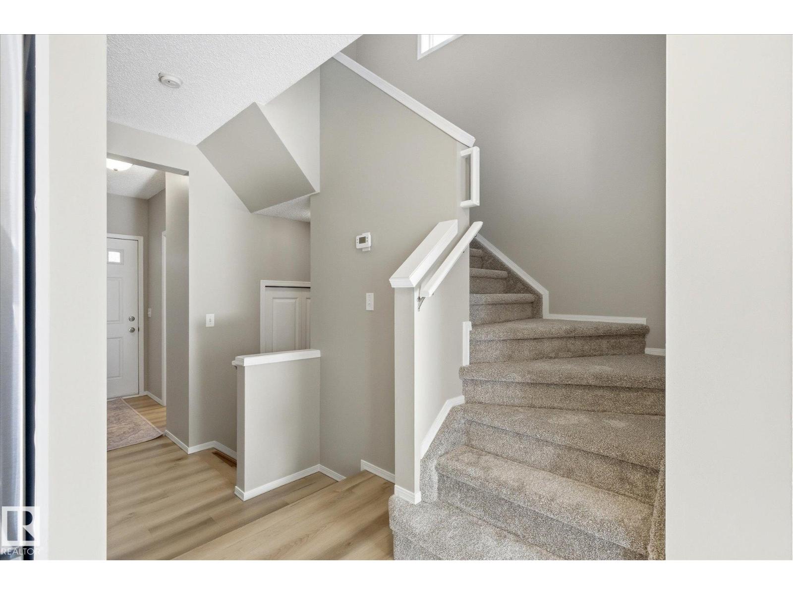 32 VISTA ST — photo 21