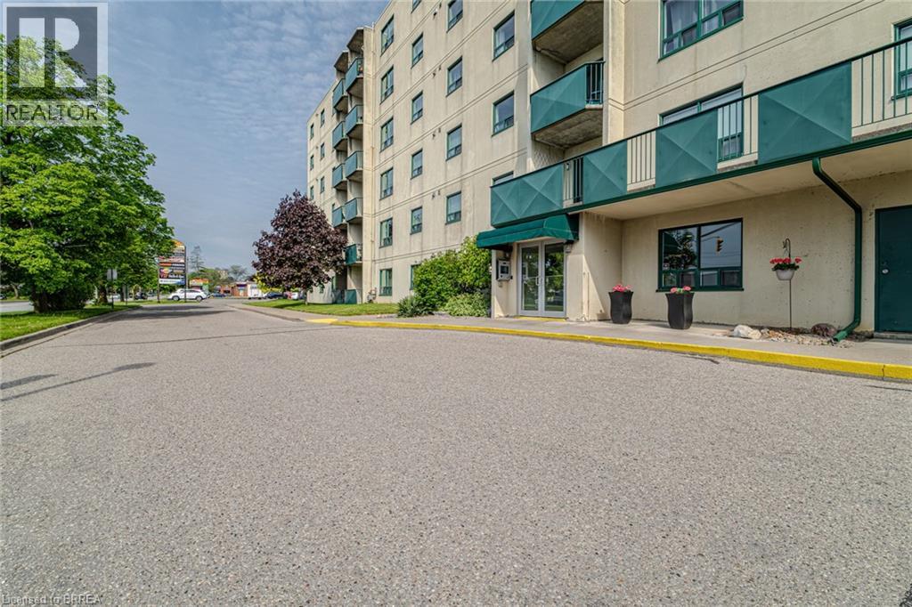 #301 421 FAIRVIEW Drive - 14