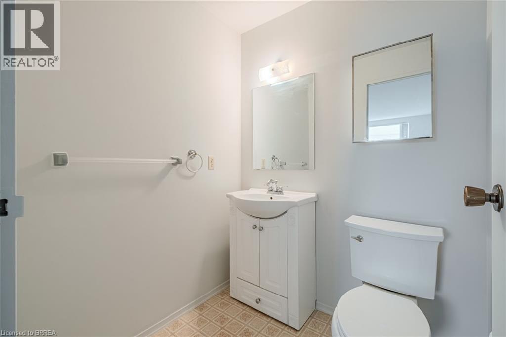 #301 421 FAIRVIEW Drive - 40