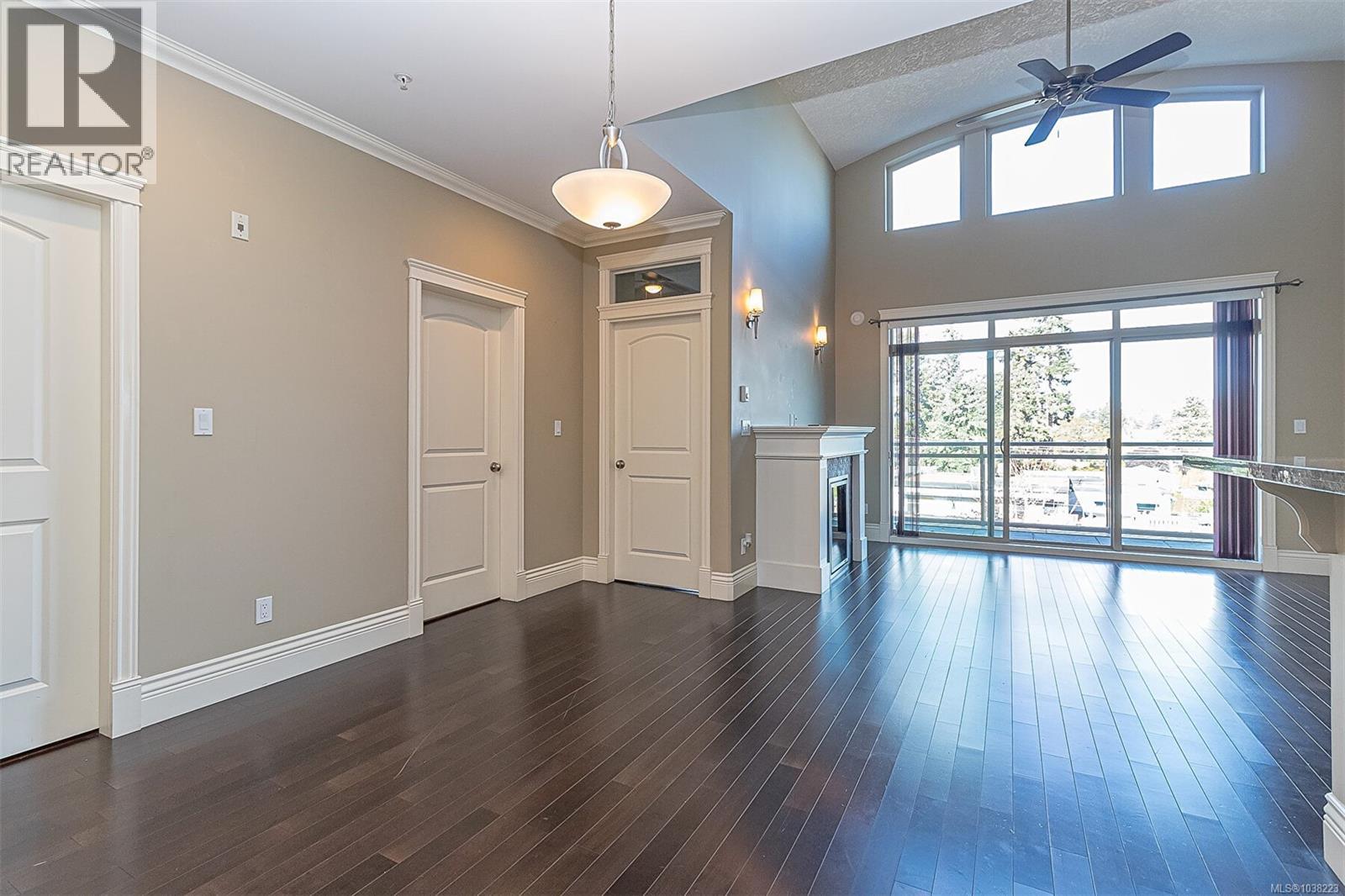 #402 755 Goldstream Ave - 22