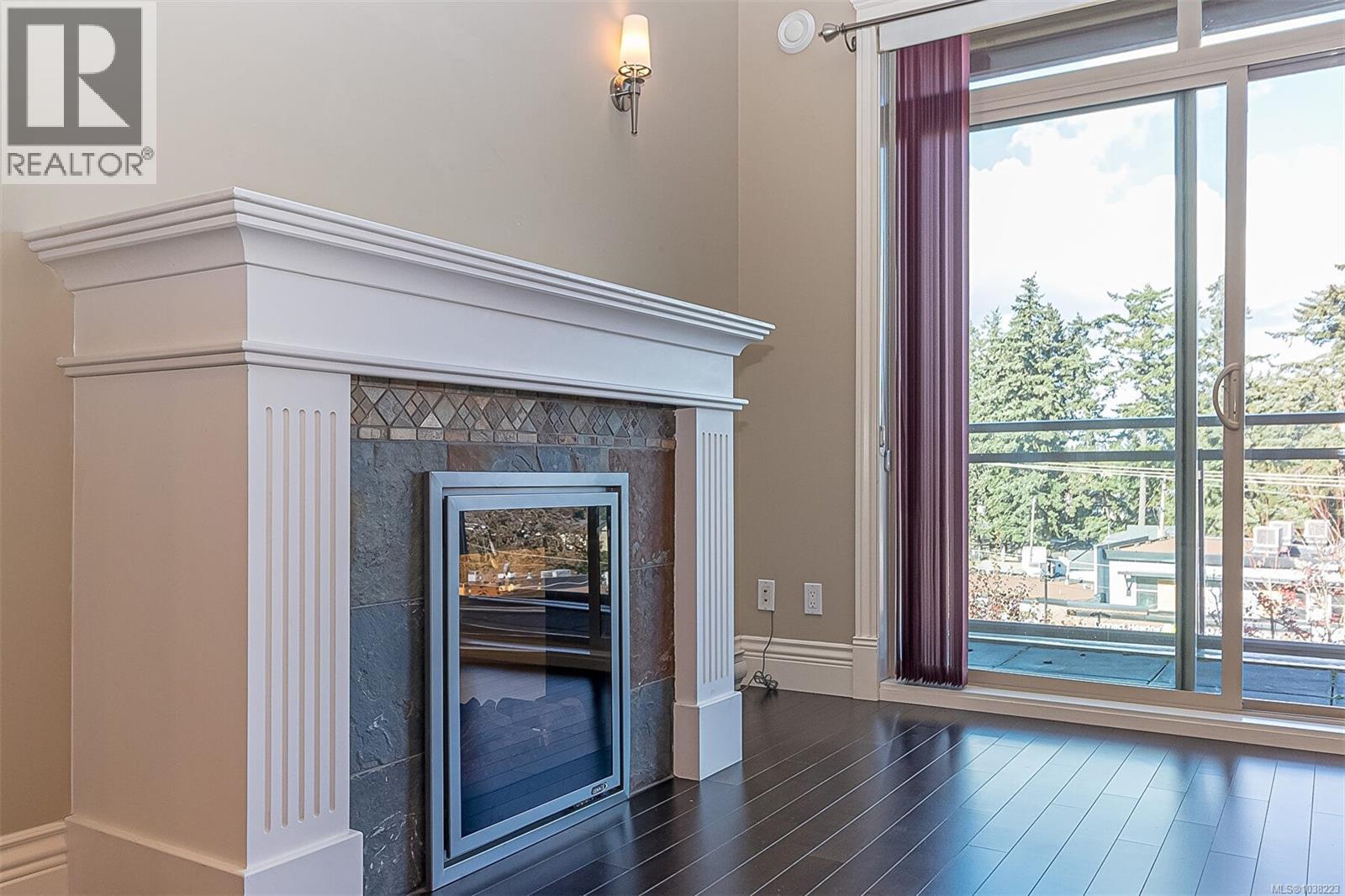 #402 755 Goldstream Ave - 20