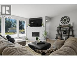 2239 Mayer Road, Kelowna, BC V1W2G2 Photo 14