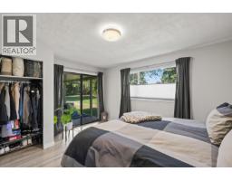 2239 Mayer Road, Kelowna, BC V1W2G2 Photo 32