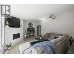 2239 Mayer Road, Kelowna, BC V1W2G2 Photo 15