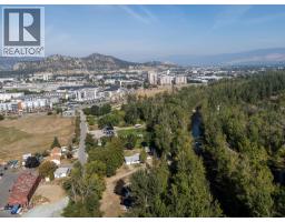 2239 Mayer Road, Kelowna, BC V1W2G2 Photo 45