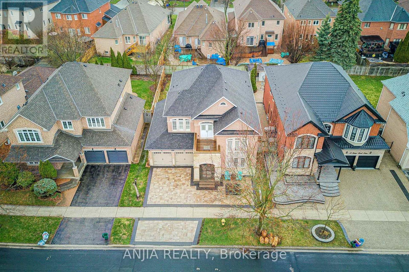 89 ROUGE BANK DRIVE - 4