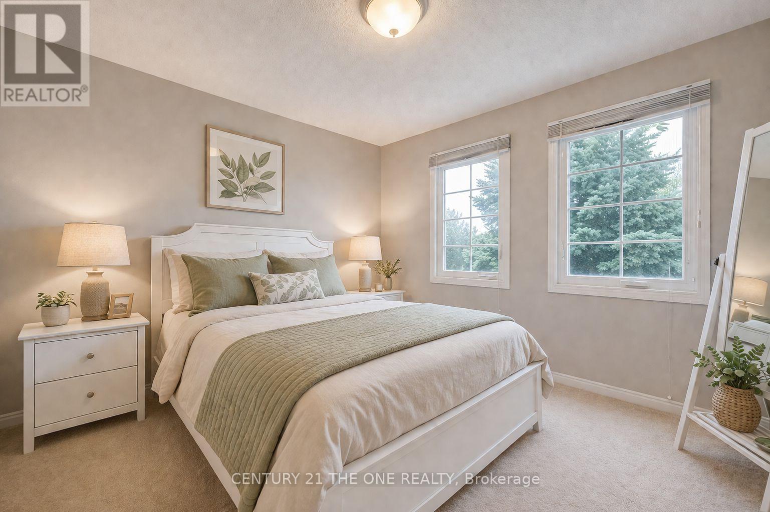 21 LARRATT LANE - 18