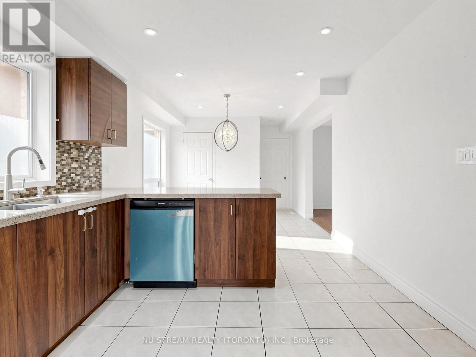 2 PURCELL CRESCENT - 14