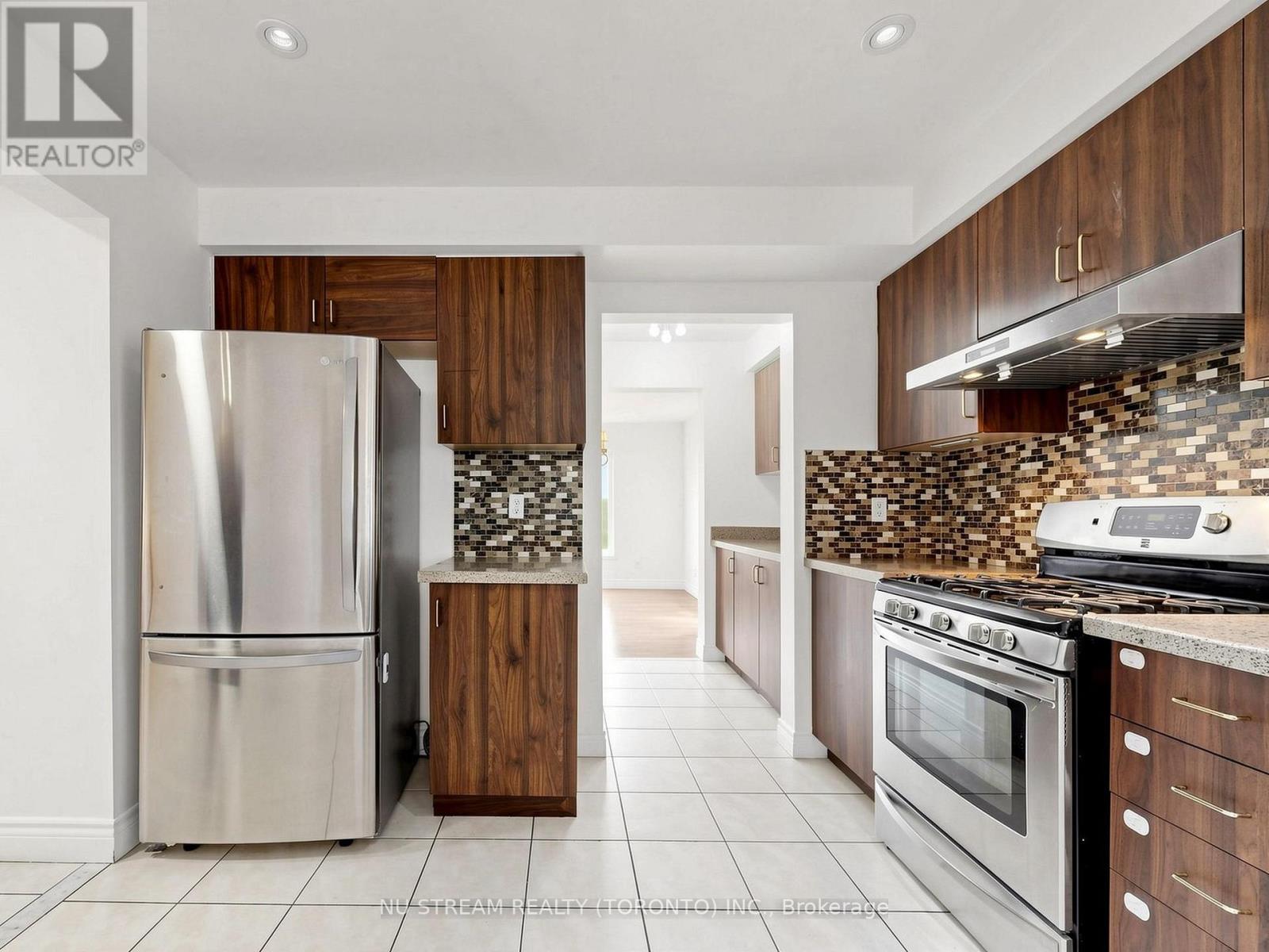 2 PURCELL CRESCENT - 12