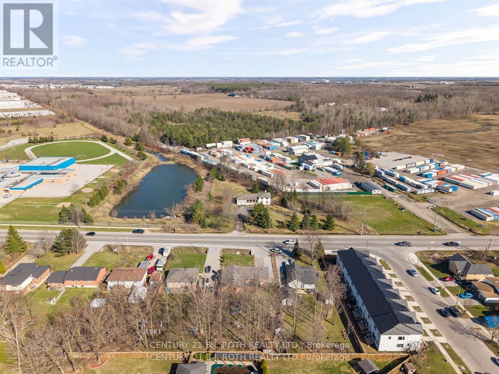 823 ESSA ROAD - 33