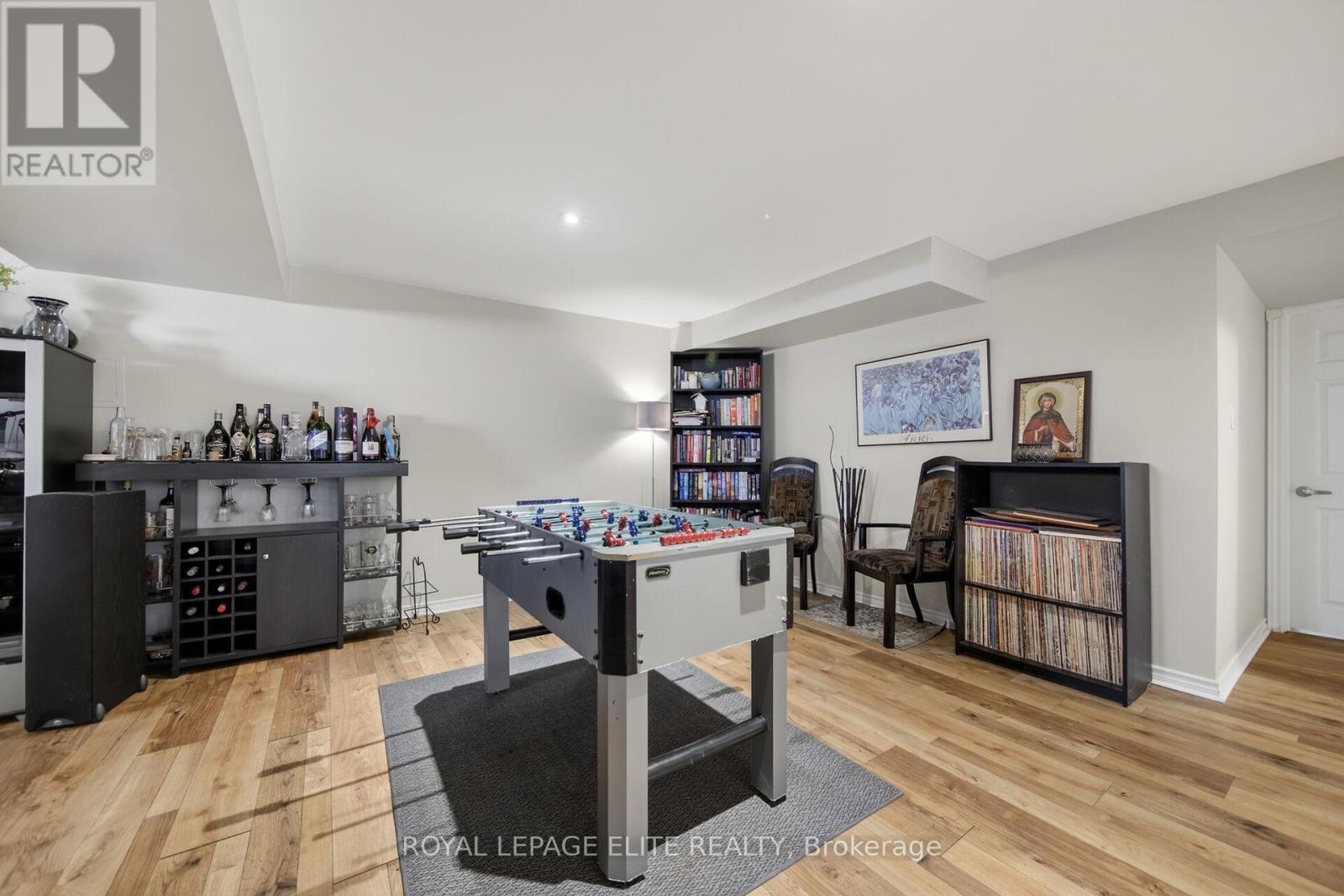 155 PRINGLE DRIVE - 31