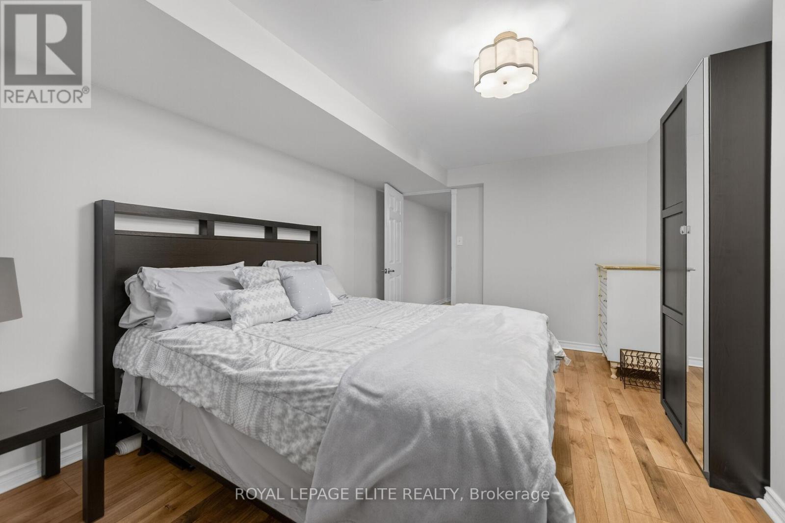 155 PRINGLE DRIVE - 37