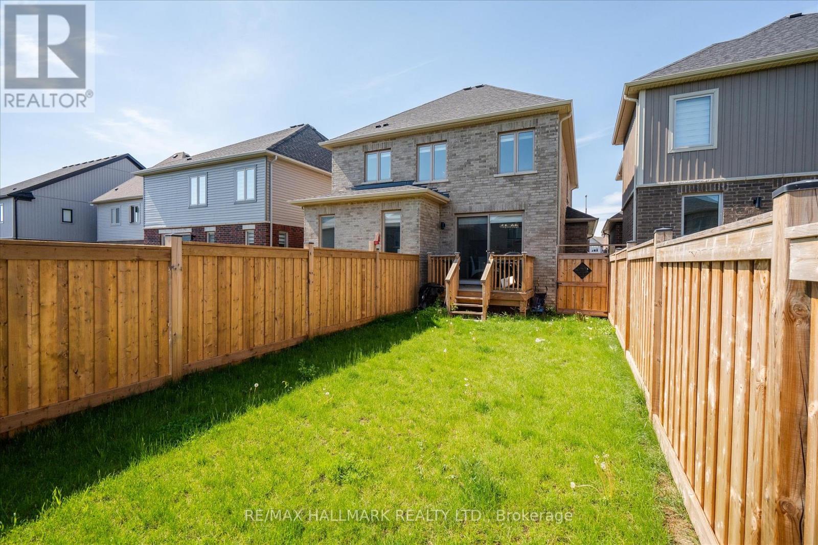 28 COPPERHILL HEIGHTS - 42