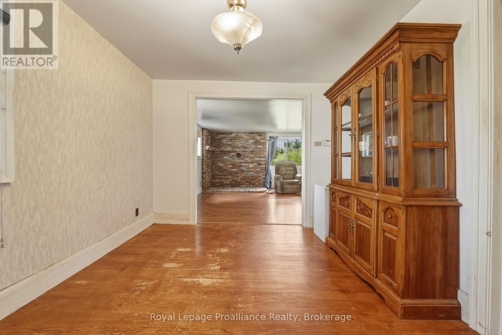 842 FRANKFORD ROAD - 11