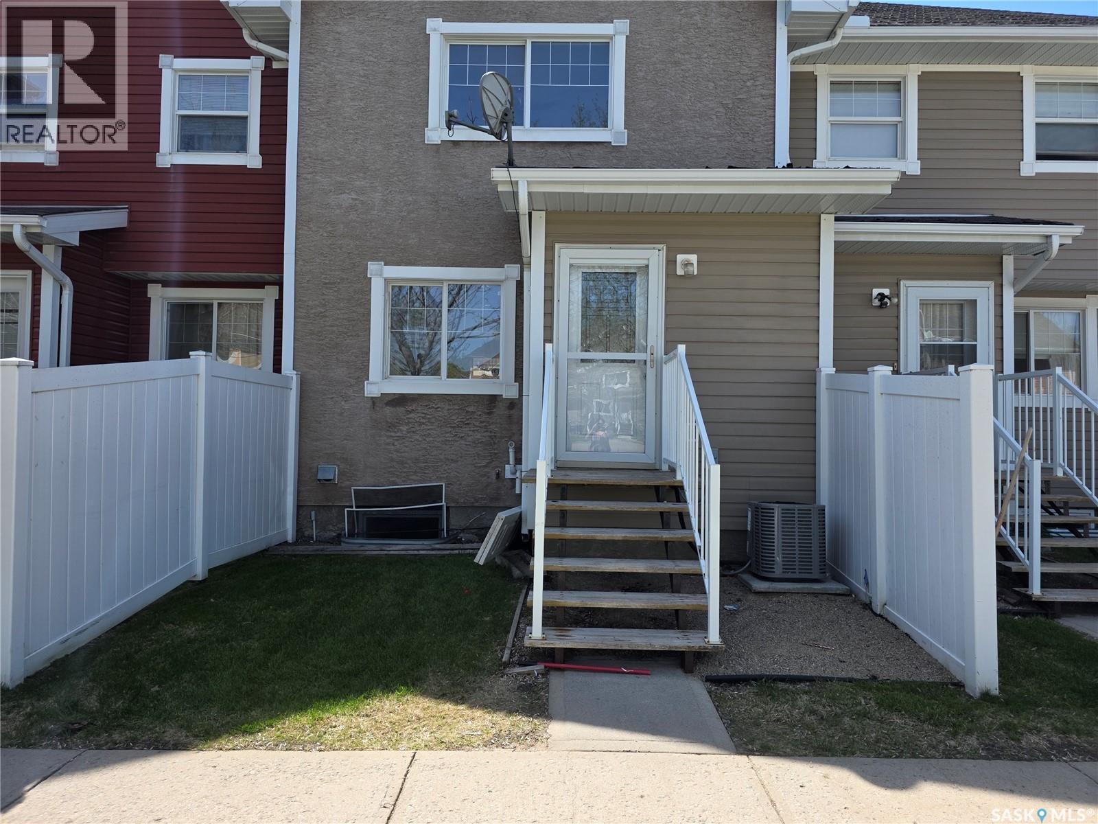 #2195 Toronto STREET - 17