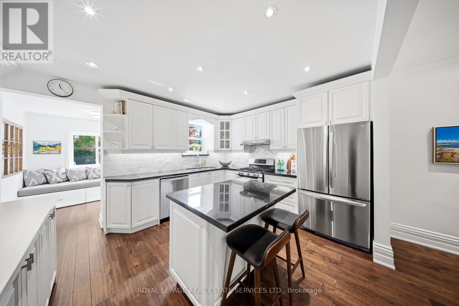 473 BERESFORD AVENUE - 13