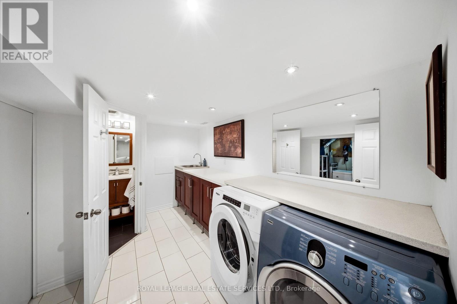 473 BERESFORD AVENUE - 30